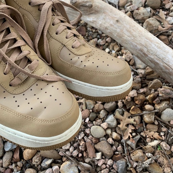 Nike Air Force 1 07’ - Picture 4 of 10